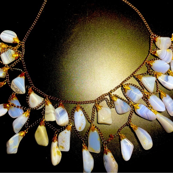 Vintage 1940s Blue Lace Agate Bib Necklace - Picture 2 of 6
